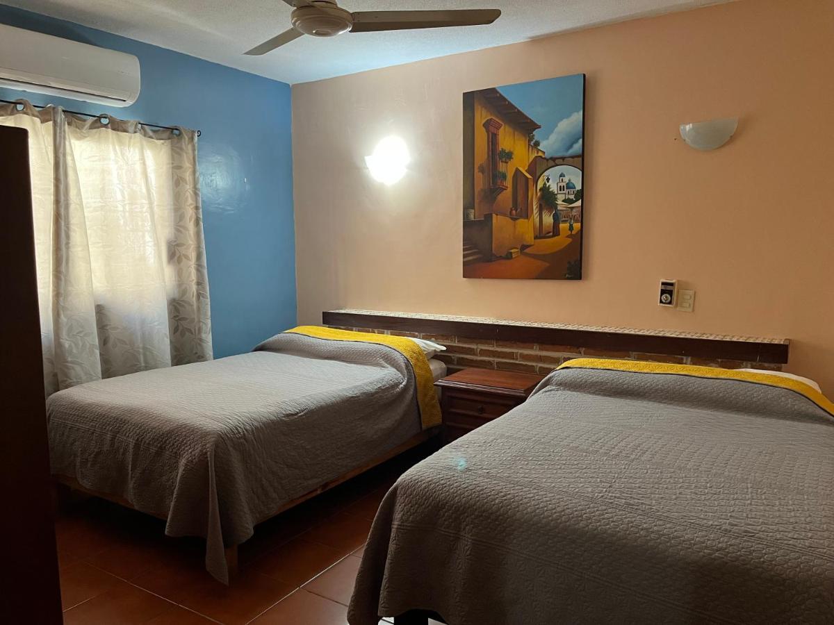 Casa De La Alegria 2 Apartments Mazatlan Room photo